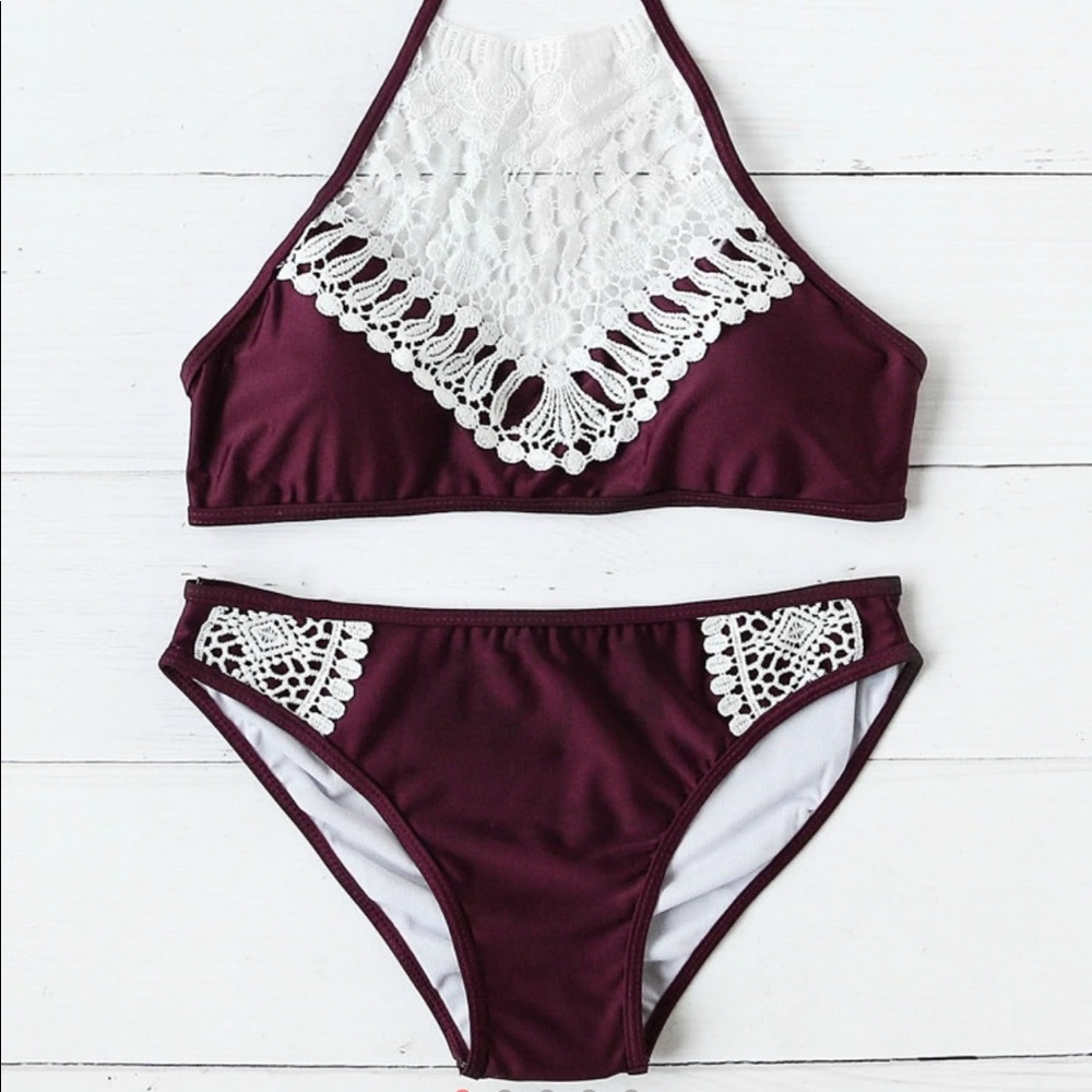 Romwe Lace Halter Top Bikini Set